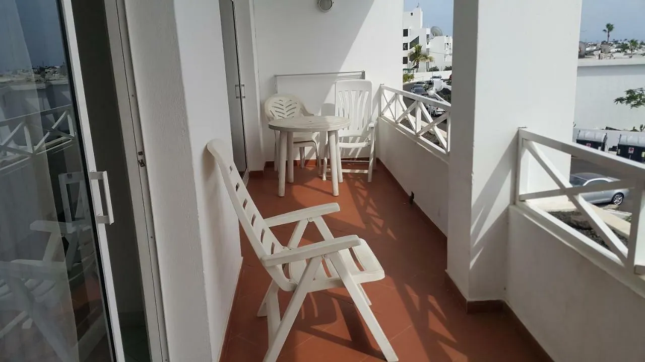 Viviendas Las Vistas Puerto del Carmen  Apartment